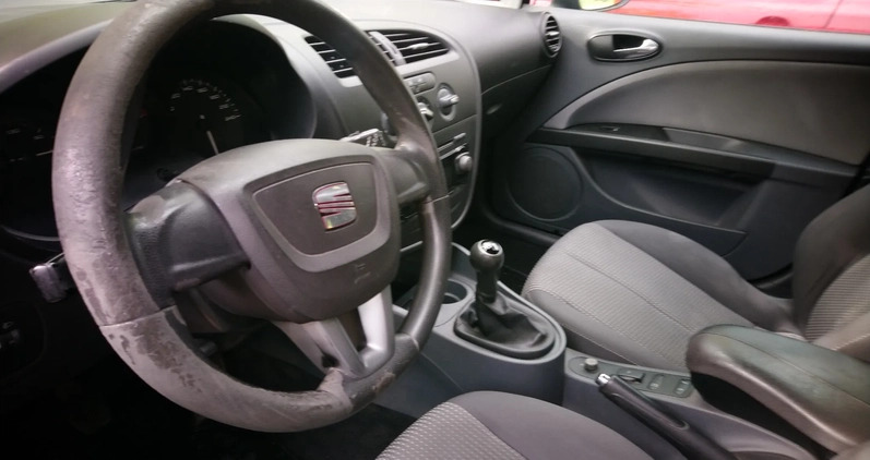 Seat Leon cena 14500 przebieg: 190730, rok produkcji 2010 z Poznań małe 379